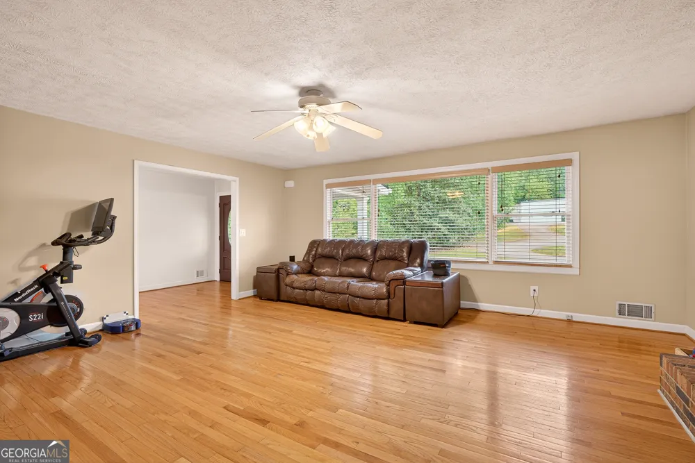 165 Porter Springs RD Dahlonega, GA 30533