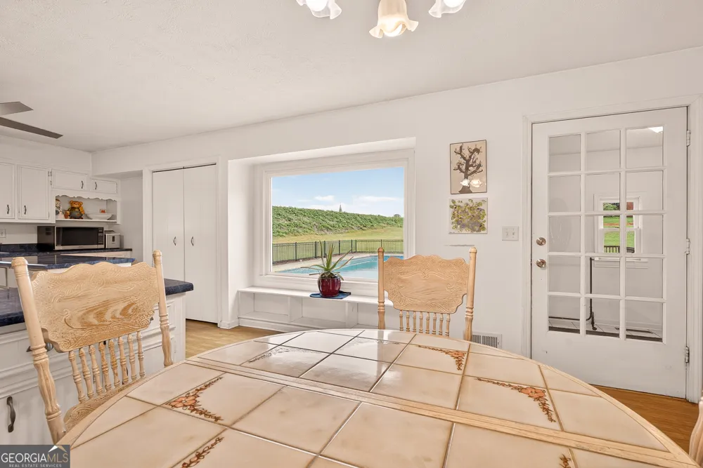 165 Porter Springs RD Dahlonega, GA 30533