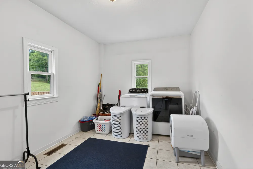 165 Porter Springs RD Dahlonega, GA 30533