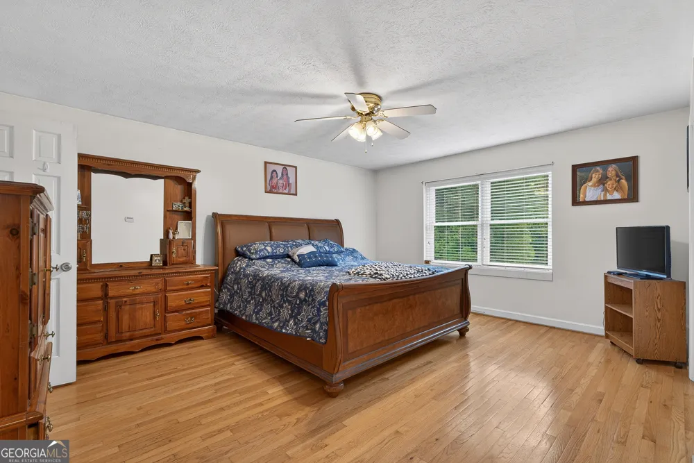 165 Porter Springs RD Dahlonega, GA 30533