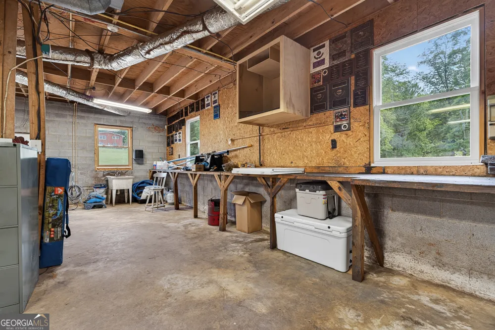 165 Porter Springs RD Dahlonega, GA 30533
