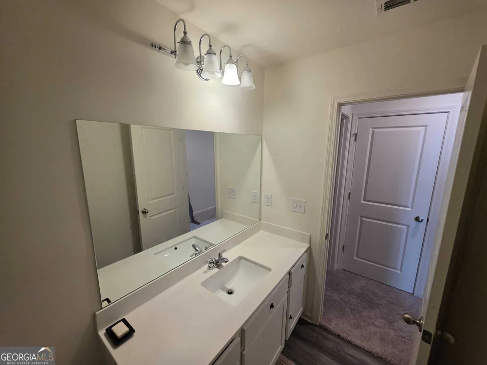 125 N Chesapeake Bay DR Locust Grove, GA 30248