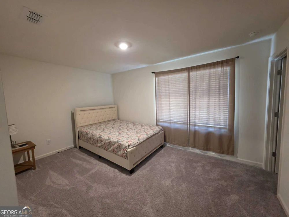 125 N Chesapeake Bay DR Locust Grove, GA 30248