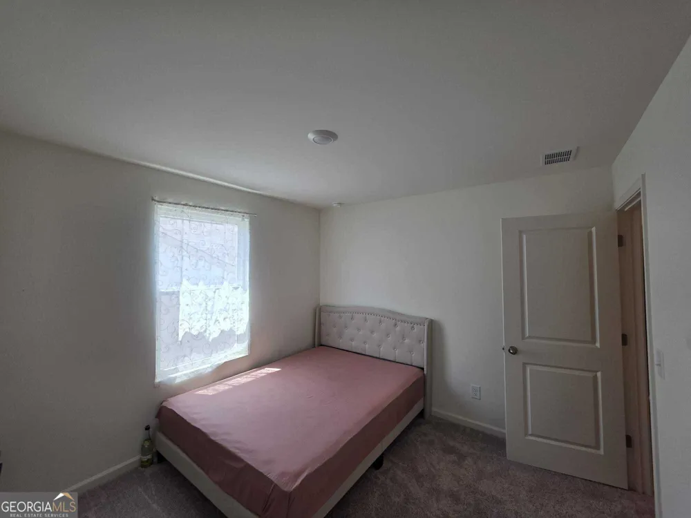 125 N Chesapeake Bay DR Locust Grove, GA 30248