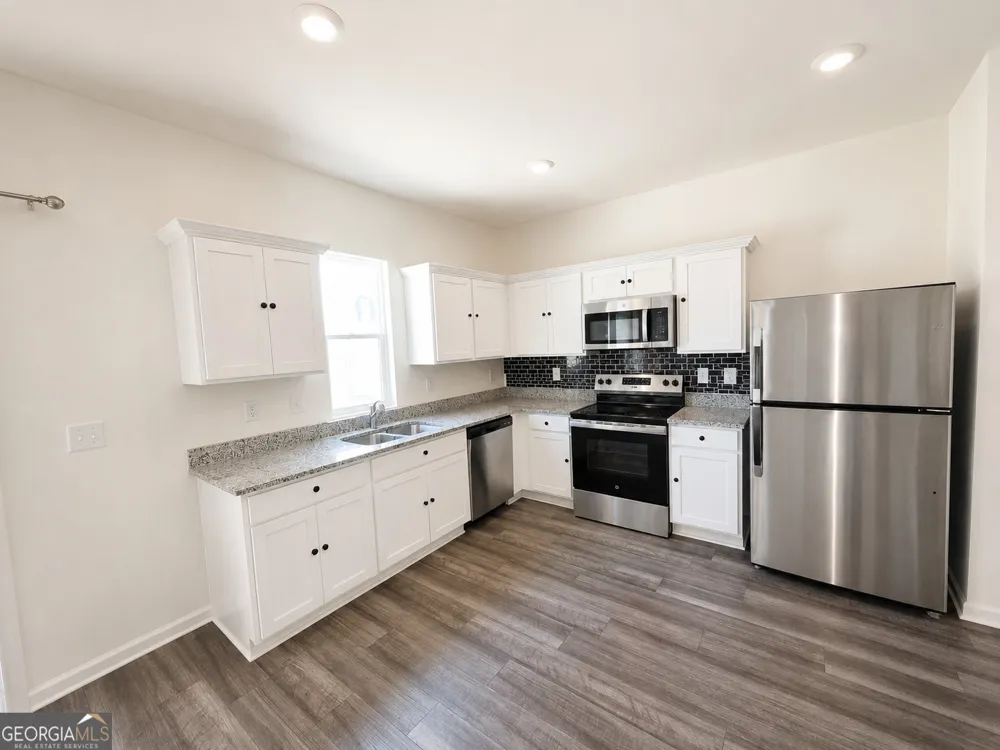 125 N Chesapeake Bay DR Locust Grove, GA 30248