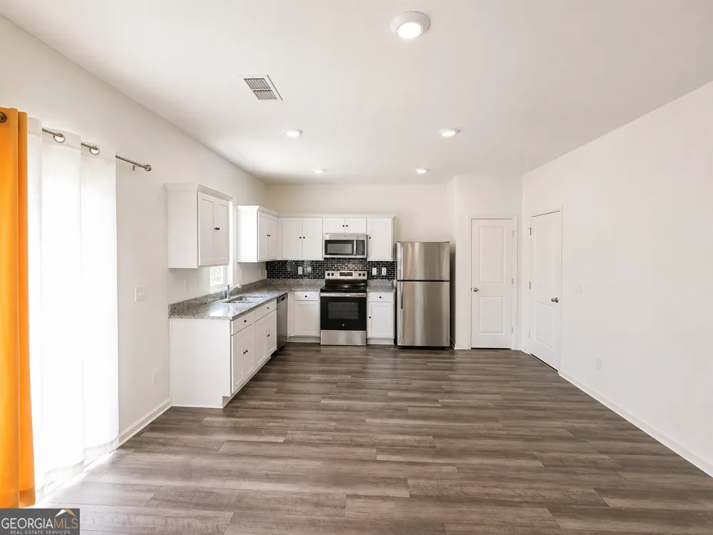 125 N Chesapeake Bay DR Locust Grove, GA 30248