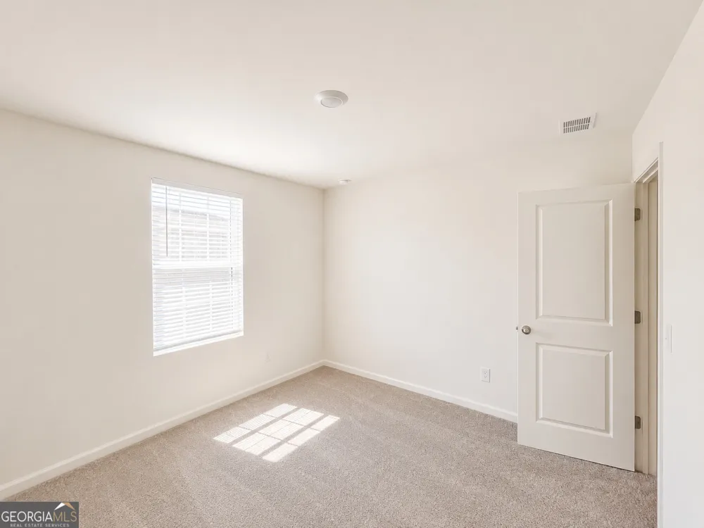 125 N Chesapeake Bay DR Locust Grove, GA 30248