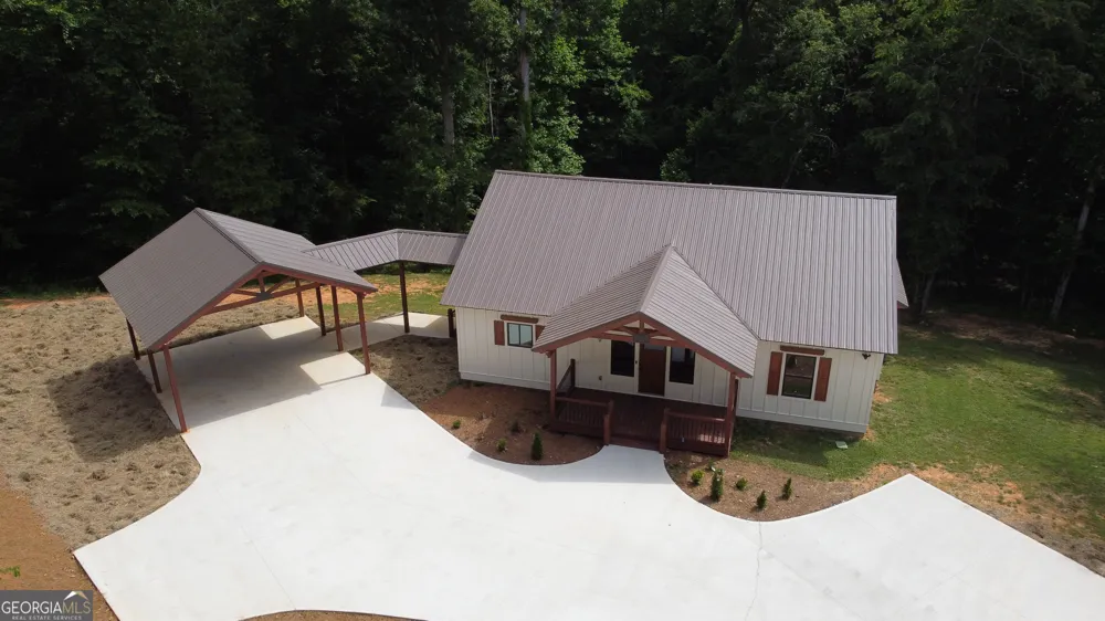 1217 Youngs Farm RD Cedartown, GA 30125
