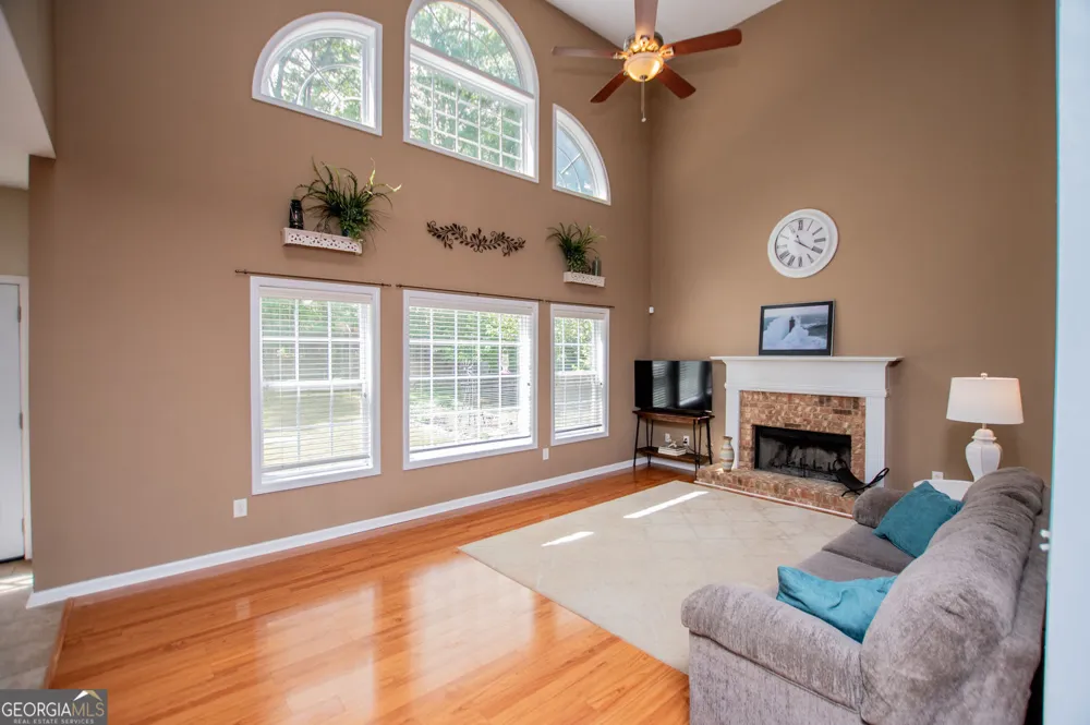210 Creekside Overlook Hiram, GA 30141