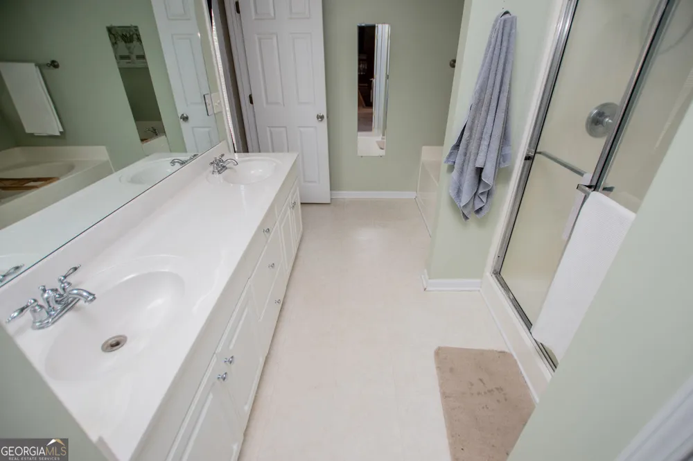 210 Creekside Overlook Hiram, GA 30141
