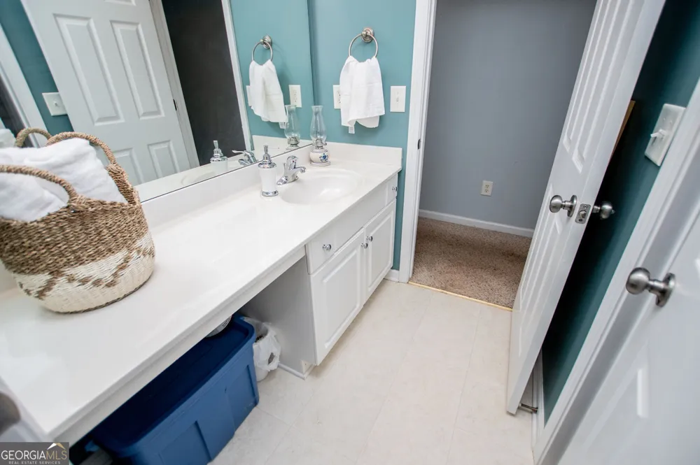210 Creekside Overlook Hiram, GA 30141