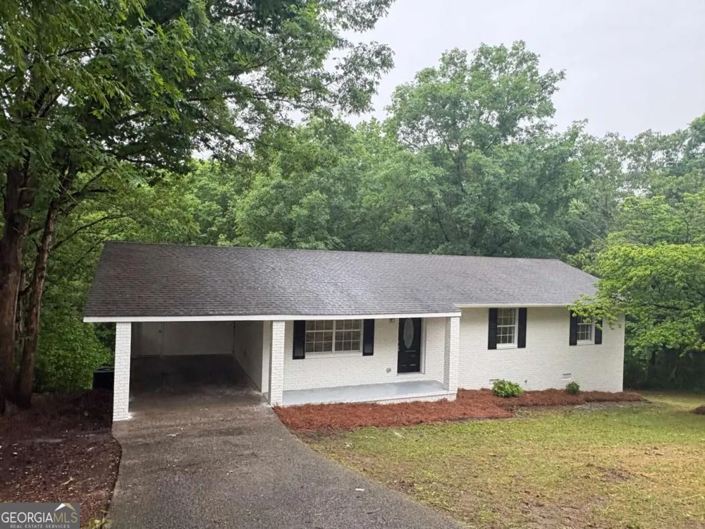 643 Akins RD Chickamauga, GA 30707