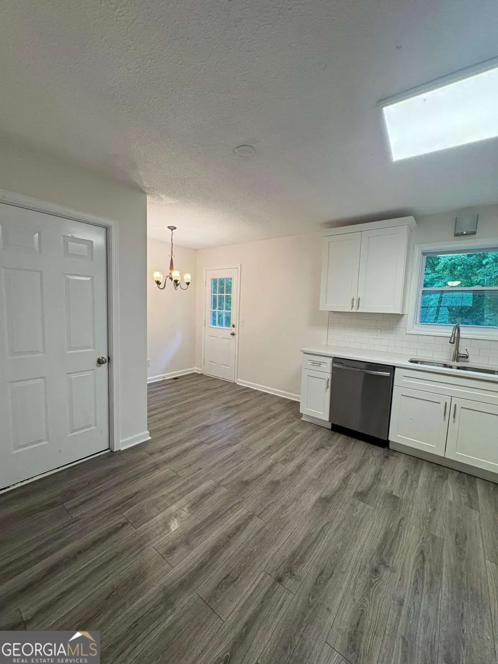 643 Akins RD Chickamauga, GA 30707