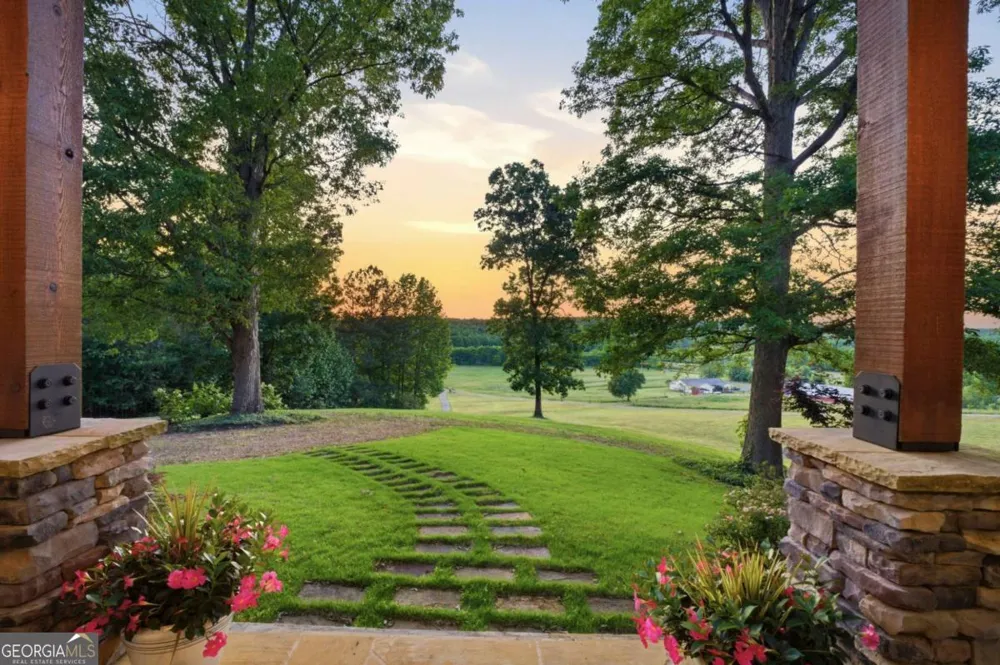 416 Spring Place RD NE White, GA 30184