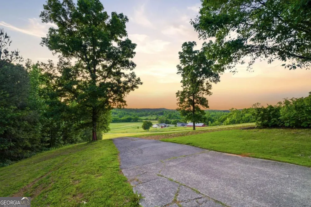 416 Spring Place RD NE White, GA 30184