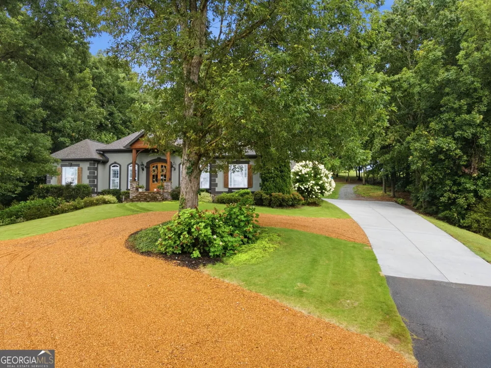 416 Spring Place RD NE White, GA 30184