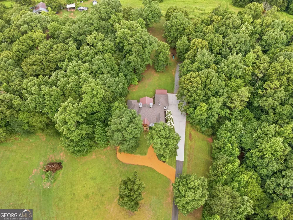 416 Spring Place RD NE White, GA 30184