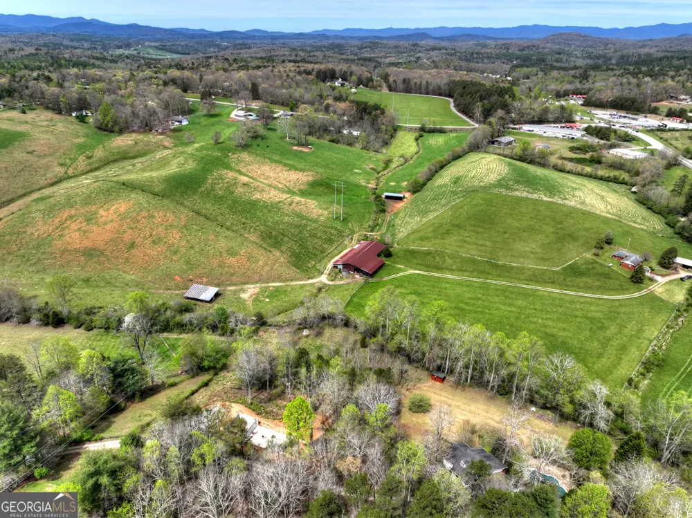139 Cedar LN Blairsville, GA 30512