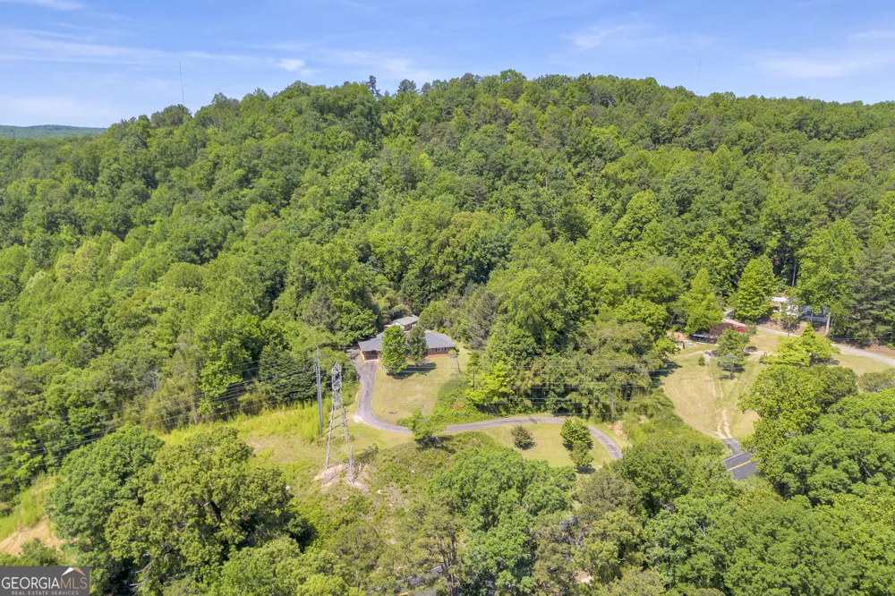 1973 Falls RD Toccoa, GA 30577