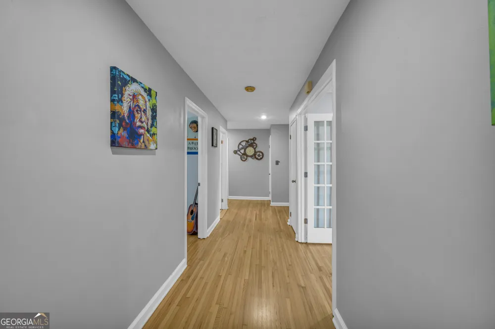 1973 Falls RD Toccoa, GA 30577
