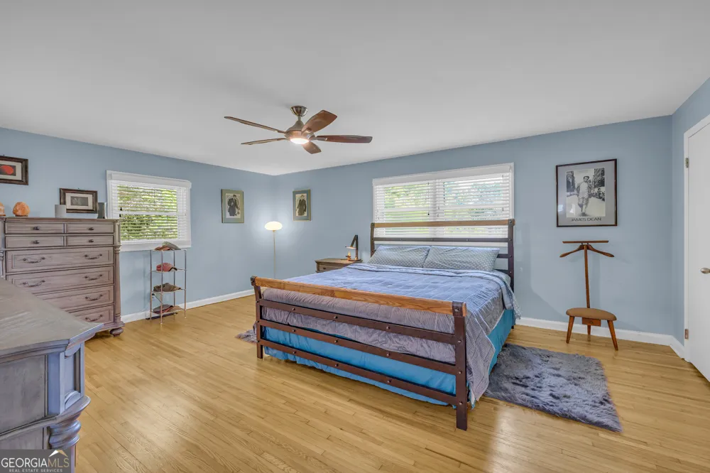 1973 Falls RD Toccoa, GA 30577