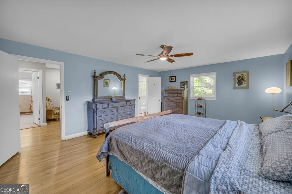 1973 Falls RD Toccoa, GA 30577
