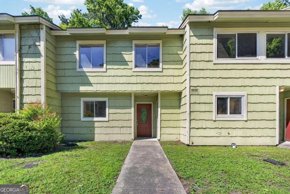 527 Tibet AVE Savannah, GA 31406