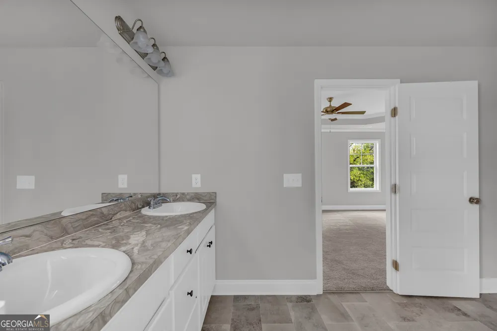 152 Sewell RD Lavonia, GA 30553