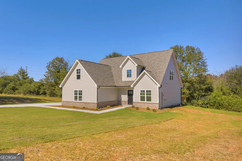 152 Sewell RD Lavonia, GA 30553