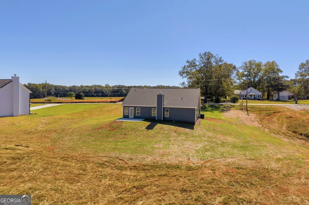 152 Sewell RD Lavonia, GA 30553