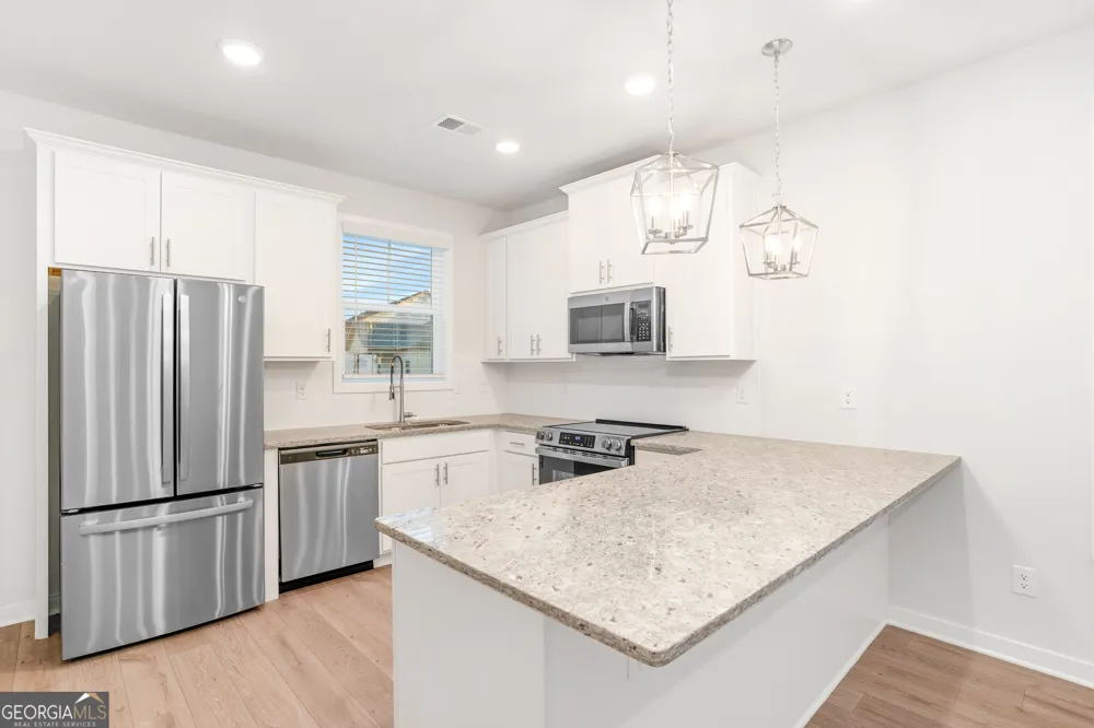 320 Dempsey DR Fayetteville, GA 30214
