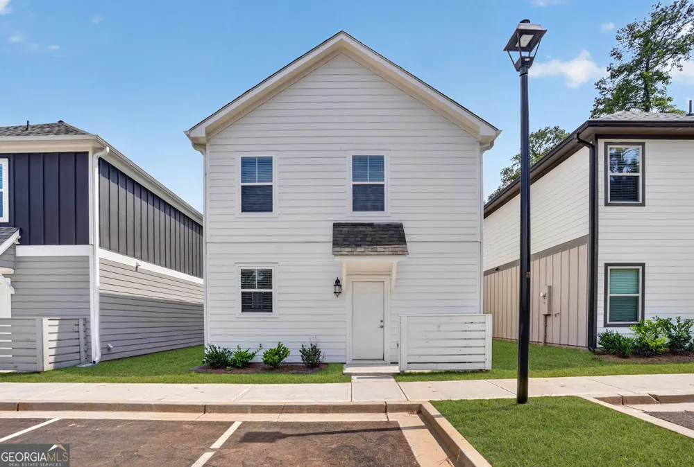 320 Dempsey DR Fayetteville, GA 30214