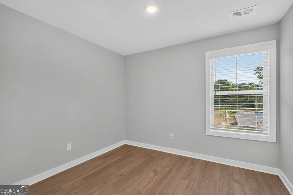320 Dempsey DR Fayetteville, GA 30214