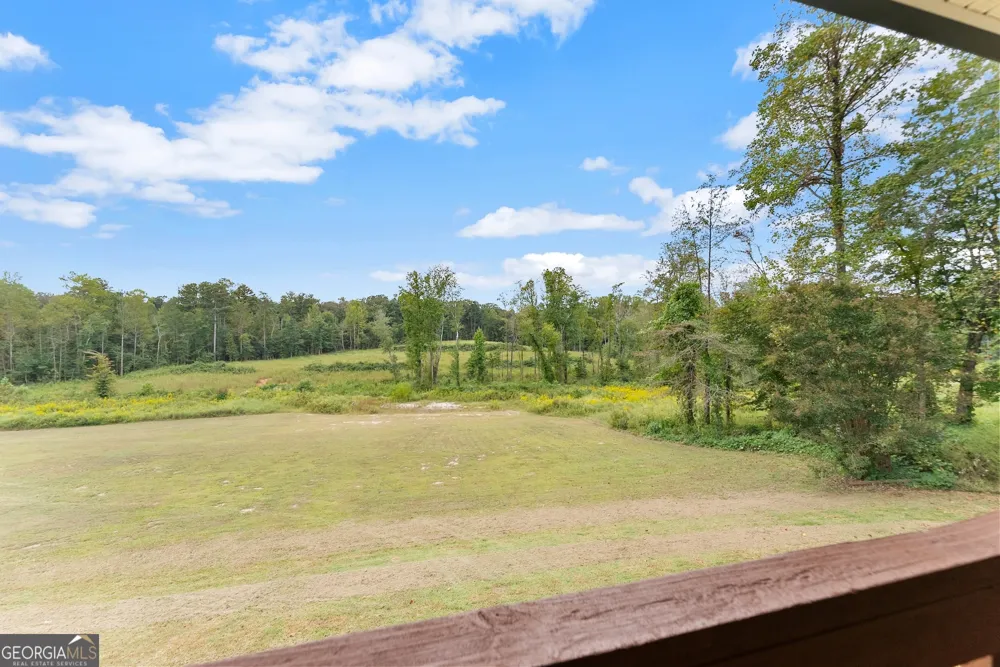 6147 Dahlonega HWY Clermont, GA 30527