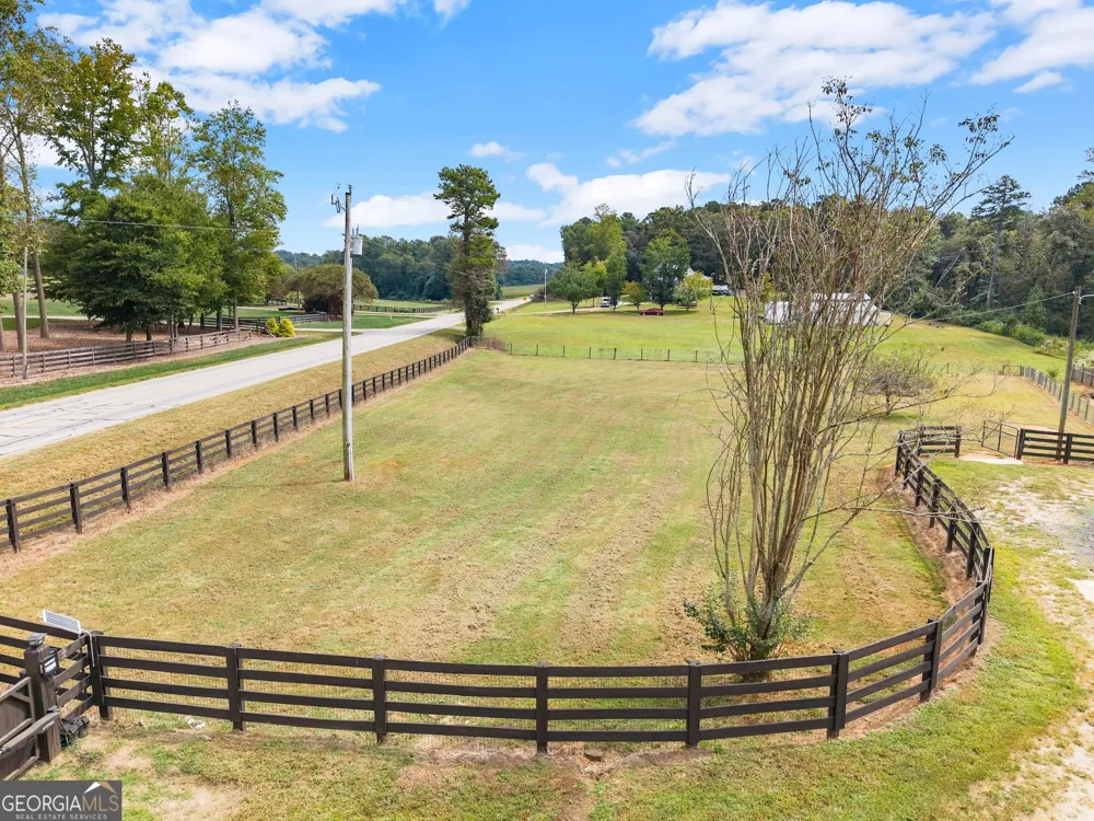 6147 Dahlonega HWY Clermont, GA 30527