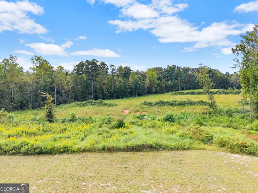 6147 Dahlonega HWY Clermont, GA 30527