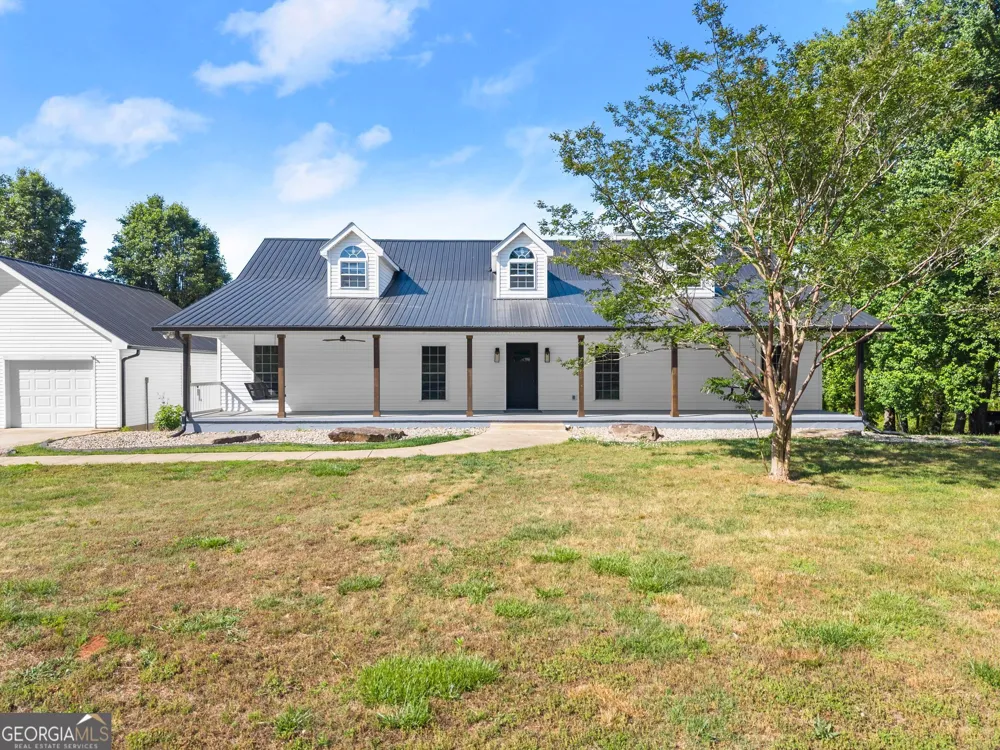 6147 Dahlonega HWY Clermont, GA 30527