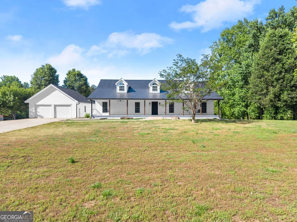 6147 Dahlonega HWY Clermont, GA 30527