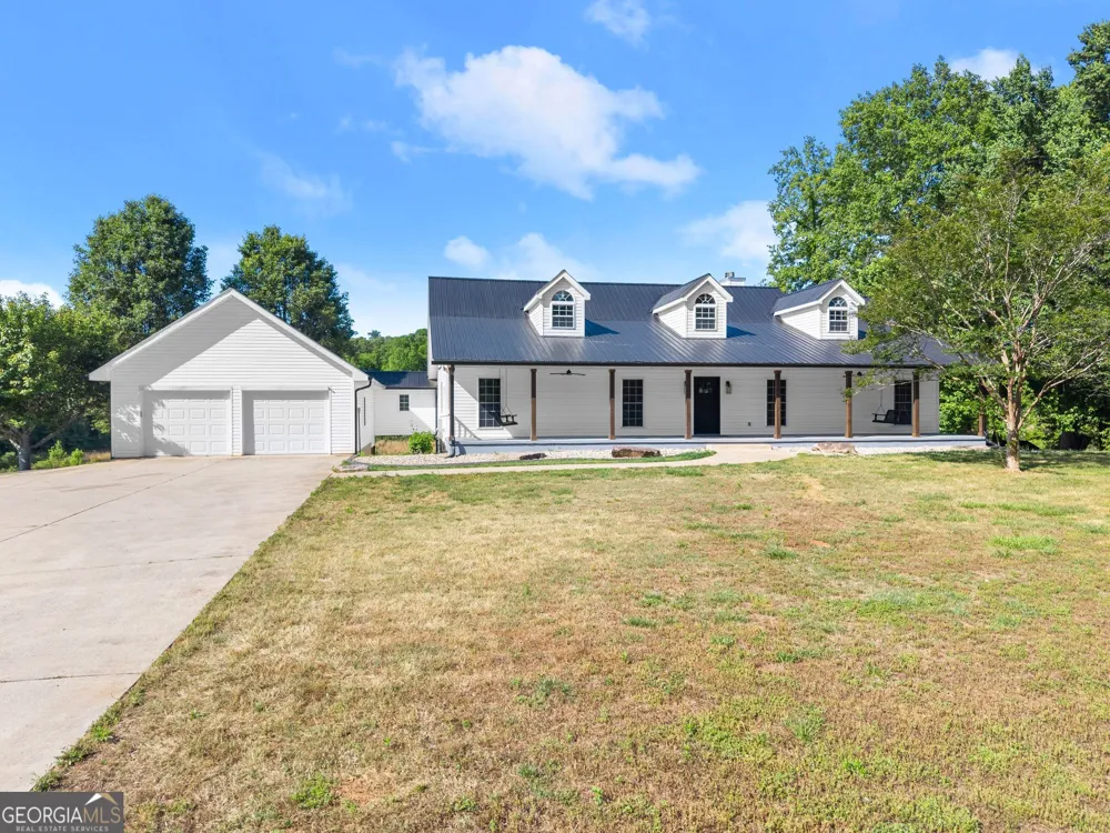 6147 Dahlonega HWY Clermont, GA 30527