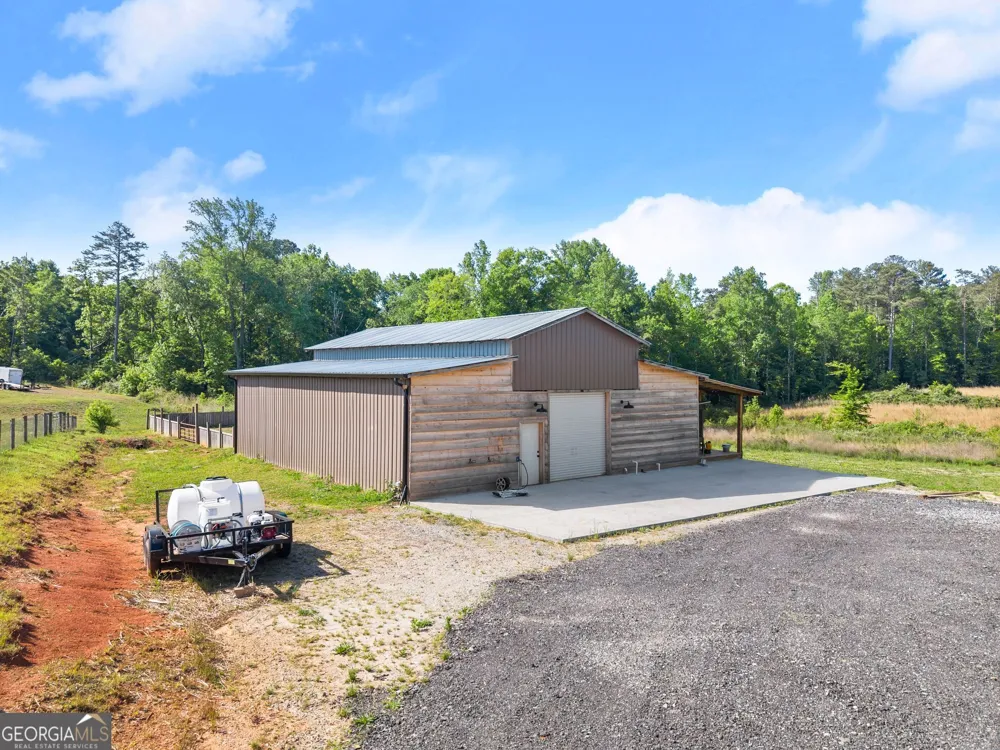 6147 Dahlonega HWY Clermont, GA 30527
