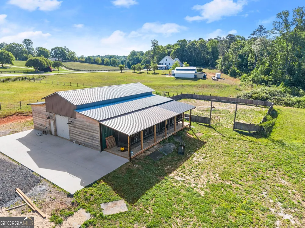 6147 Dahlonega HWY Clermont, GA 30527