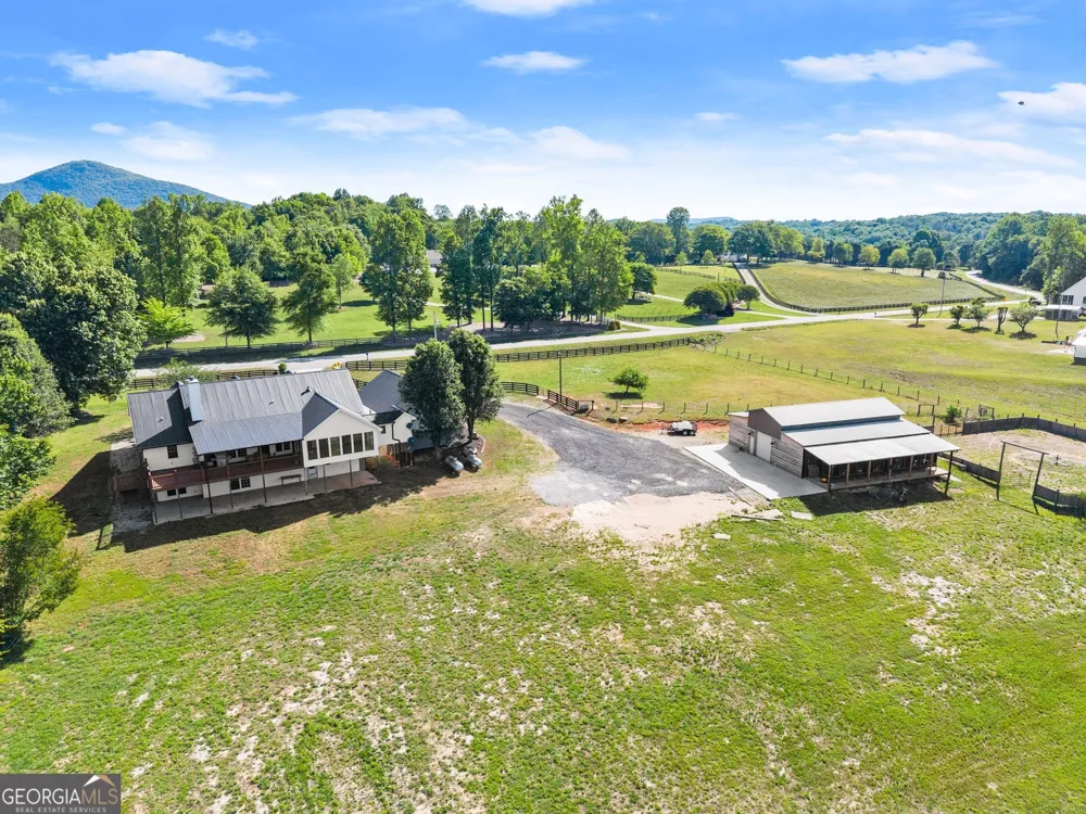 6147 Dahlonega HWY Clermont, GA 30527