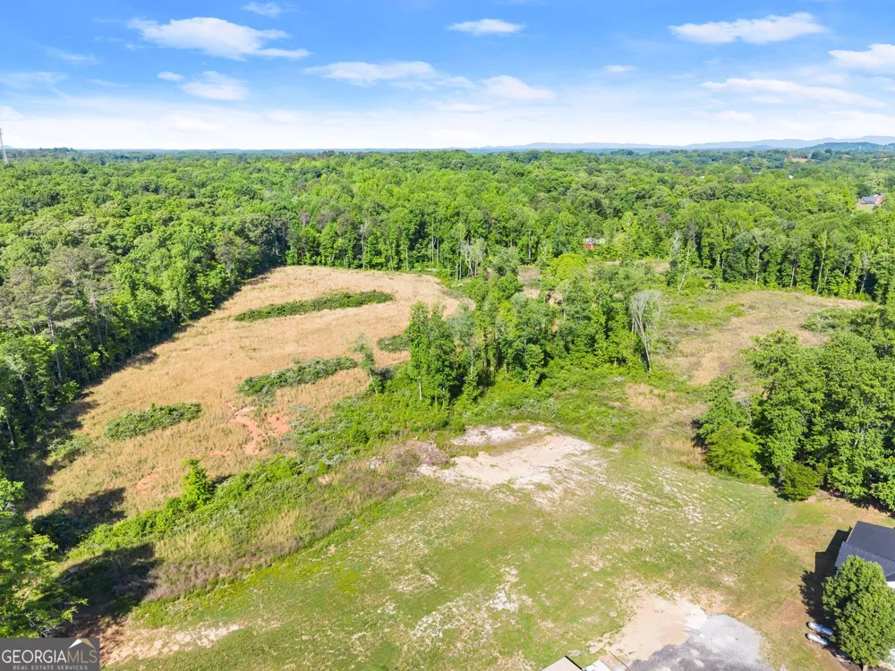 6147 Dahlonega HWY Clermont, GA 30527