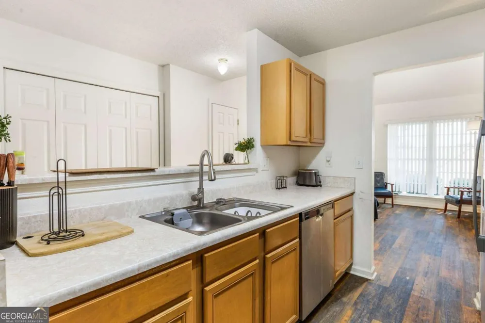565 Carlton Pointe DR Palmetto, GA 30268