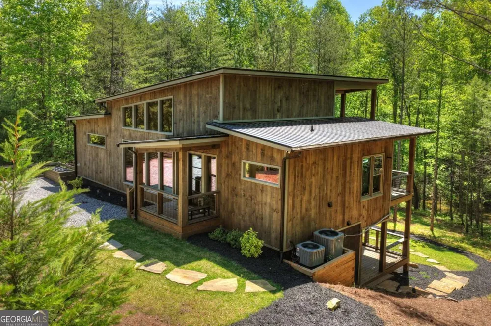 197 Tipton CT Cherry Log, GA 30522