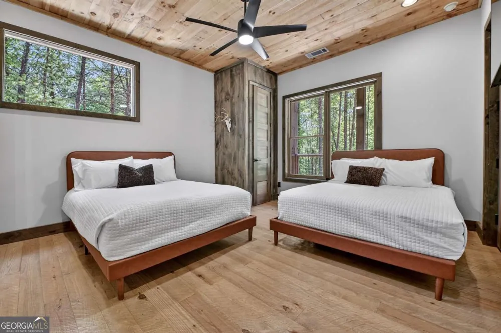197 Tipton CT Cherry Log, GA 30522