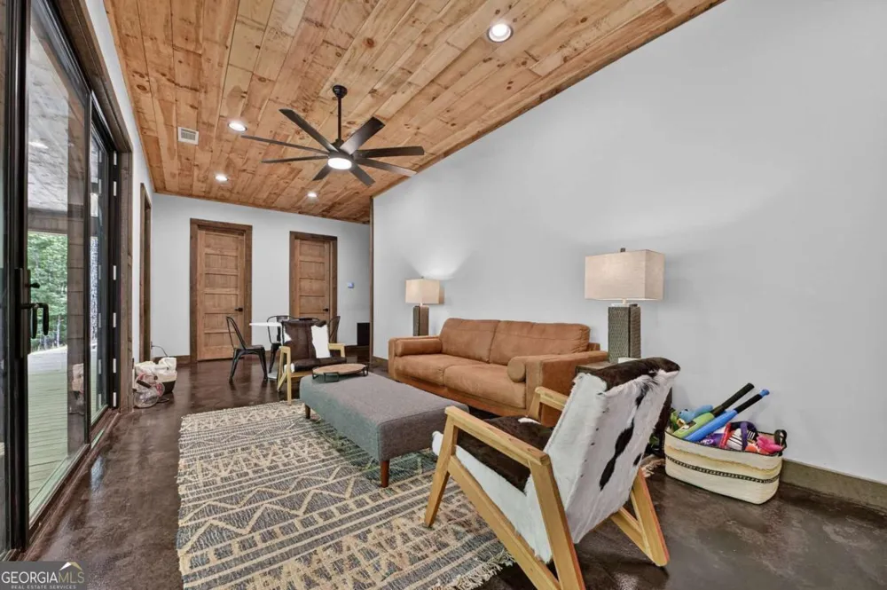 197 Tipton CT Cherry Log, GA 30522