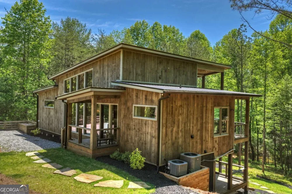 197 Tipton CT Cherry Log, GA 30522