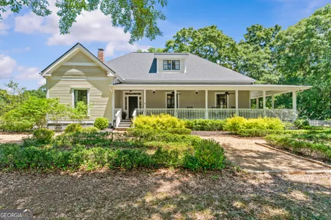 3905 Prospect RD
