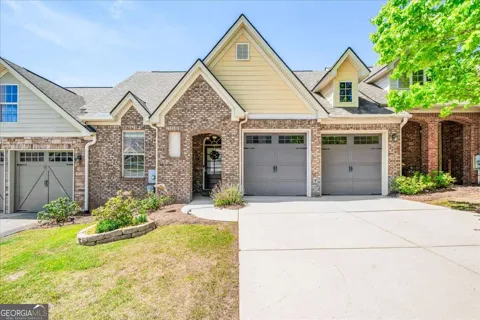 114 Stoneybrook DR